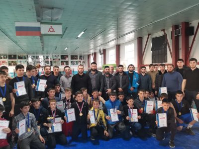 В Назрани состоялось первенство Ингушетии по боксу среди юношей 13-14 лет
